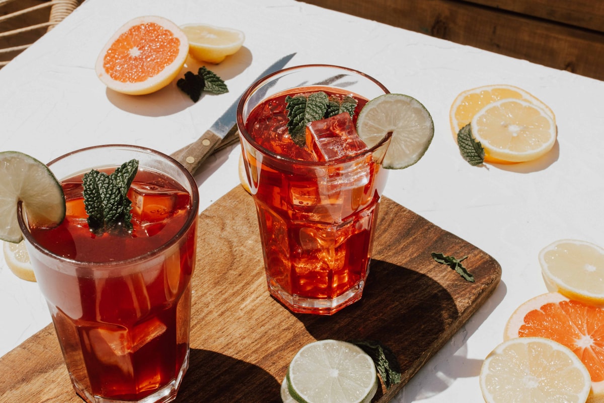 Thee tonic is het nieuwe zomerdrankje voor thuis
